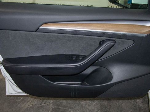 Used 2023 Tesla Model 3 Performance image 12