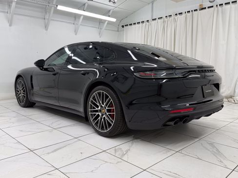 Certified 2023 Porsche Panamera 4 Platinum Edition AWD/4WD image 3