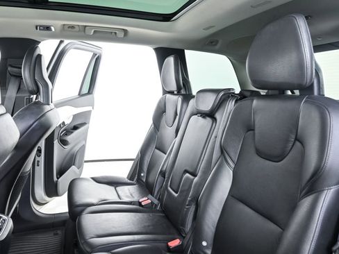 Used 2018 Volvo XC90 T6 Momentum w/ Convenience Package AWD/4WD image 20