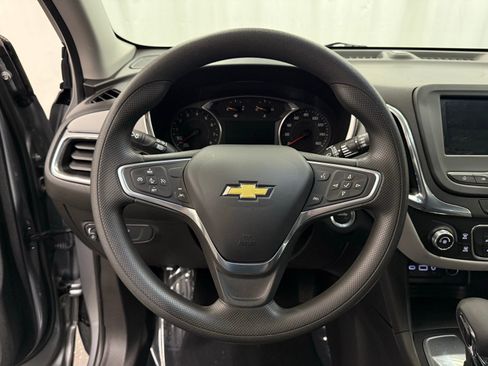 Used 2023 Chevrolet Equinox LS w/ LS Convenience Package FWD image 12