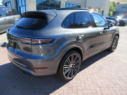 Used 2021 Porsche Cayenne S AWD/4WD image 84