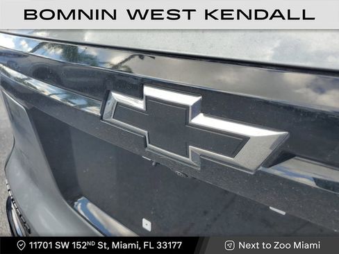 Used 2024 Chevrolet Traverse RS image 11