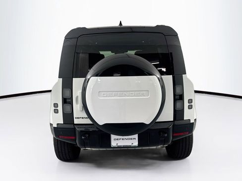 New 2026 Land Rover Defender 110 X-Dynamic SE AWD/4WD image 6