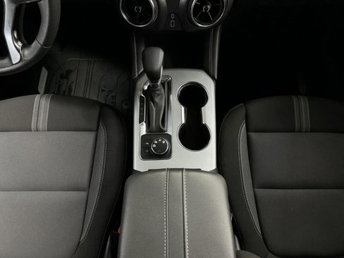 Used 2025 Chevrolet Blazer LT w/ Driver Confidence Package image 21