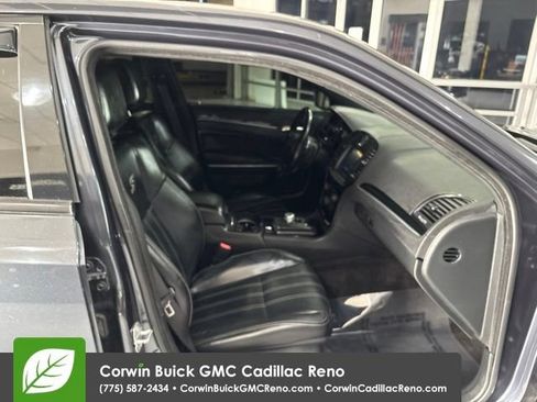 Used 2018 Chrysler 300 S AWD/4WD image 36