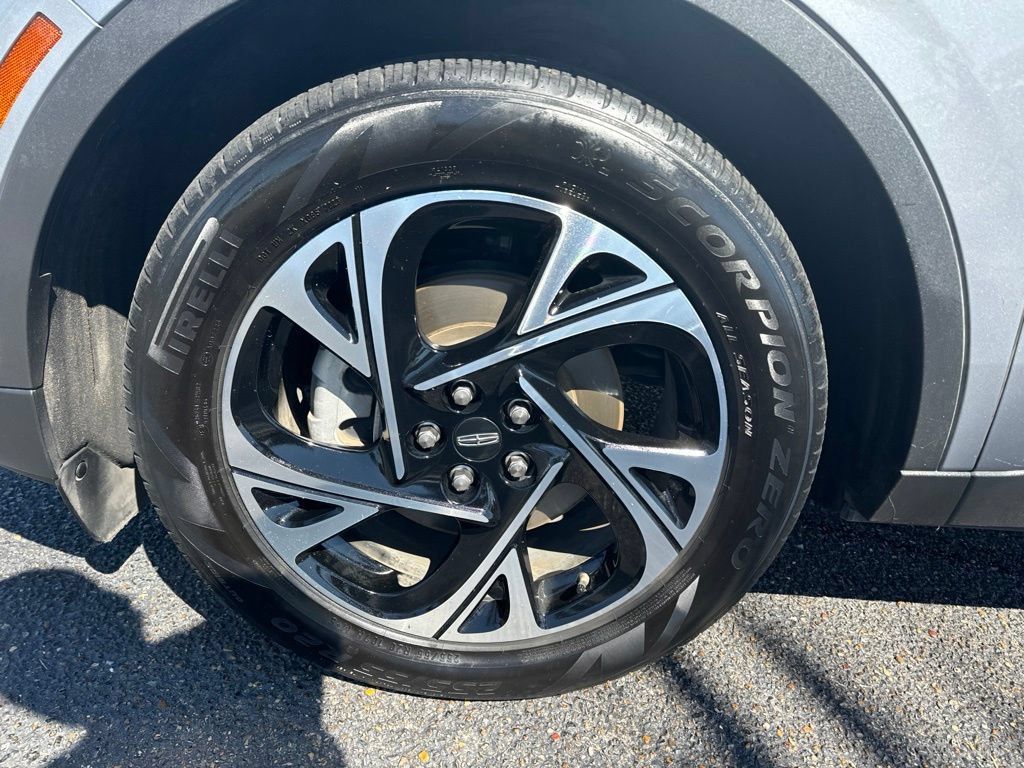 Certified 2024 Lincoln Nautilus Premier w/ Jet Appearance Package AWD/4WD image 11