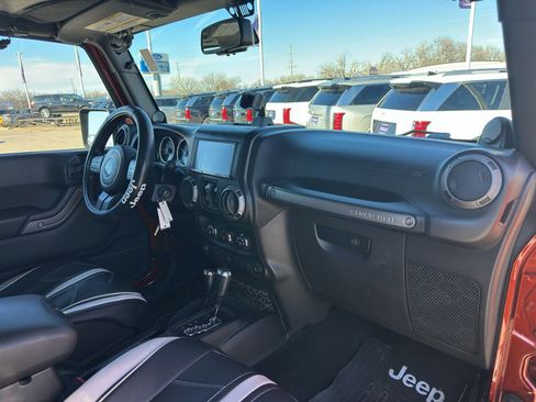 Used 2014 Jeep Wrangler Unlimited Sport w/ Quick Order Package 24S image 27