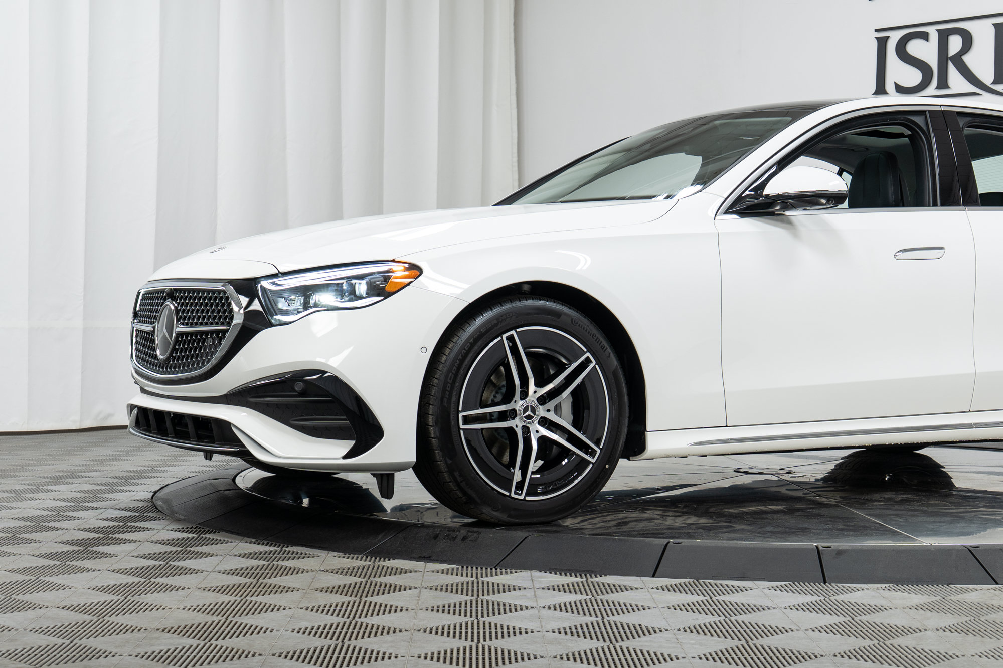 Used 2025 Mercedes-Benz E 350 4MATIC Sedan image 27
