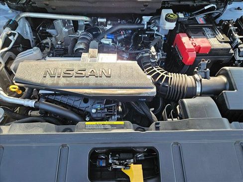 Used 2024 Nissan Rogue S AWD/4WD image 20