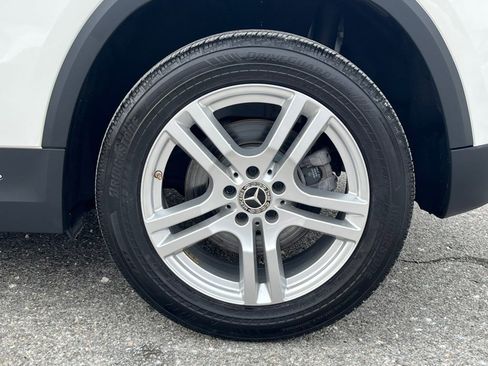 Used 2021 Mercedes-Benz GLA 250 4MATIC image 34