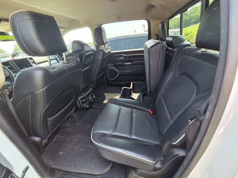 Used 2020 RAM 1500 Laramie AWD/4WD image 13