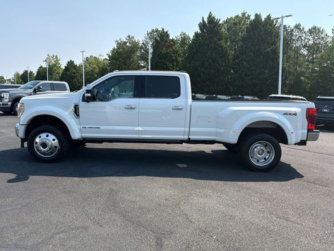 Used 2022 Ford F450 King Ranch w/ King Ranch Ultimate Package AWD/4WD image 2