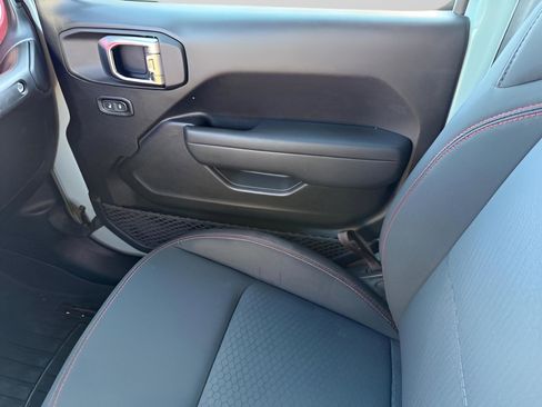 Certified 2023 Jeep Wrangler Unlimited Rubicon w/ Xtreme 35 Tire Package image 26