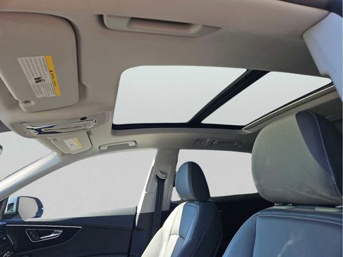 Certified 2025 Audi Q8 Premium AWD/4WD image 16