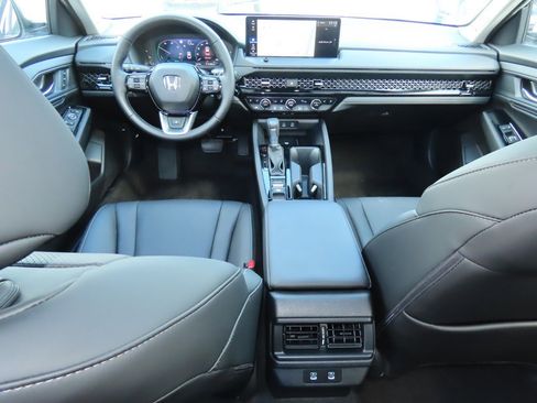Used 2025 Honda Accord Touring image 21