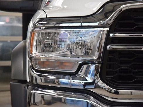 Used 2024 RAM 5500 Tradesman w/ Chrome Appearance Group image 6