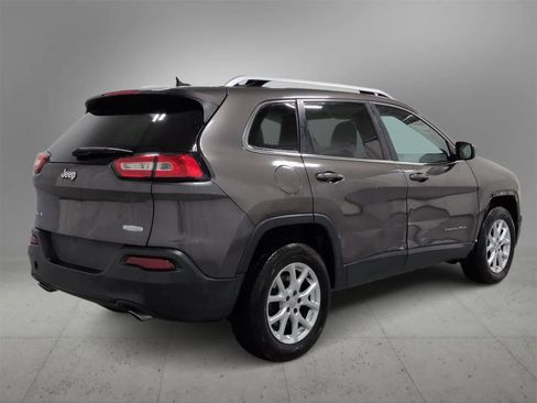 Used 2014 Jeep Cherokee Latitude w/ Cold Weather Group image 8