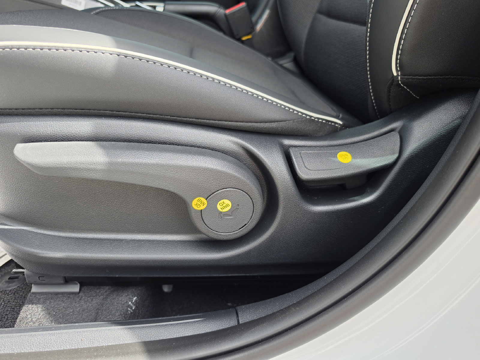 New 2026 Hyundai Venue SEL FWD image 24