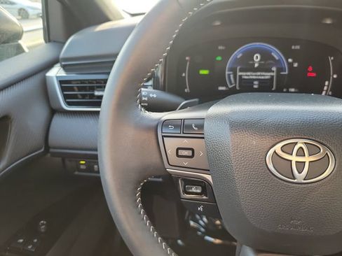 Used 2026 Toyota Camry Hybrid w/ Multimedia Upgrade Package FWD image 15