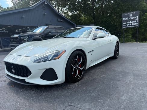 Used 2018 Maserati GranTurismo Sport RWD image 20