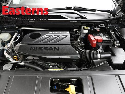 Used 2023 Nissan Rogue SV FWD image 7
