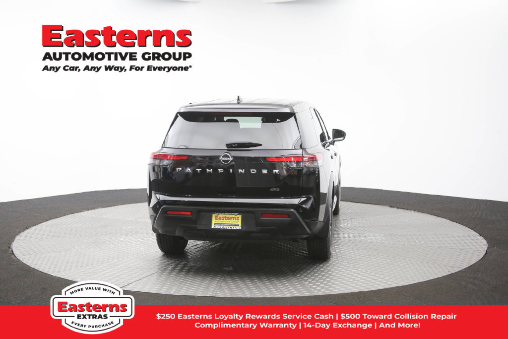 Used 2024 Nissan Pathfinder S AWD/4WD image 36