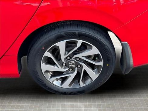 Used 2018 Honda Civic EX image 14