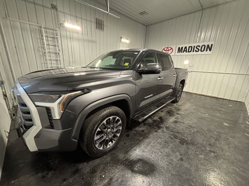 Used 2022 Toyota Tundra Limited image 33