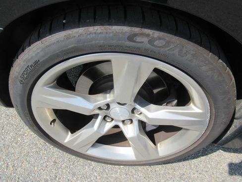 Used 2018 Chevrolet Camaro SS RWD image 11