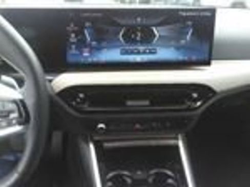 Used 2025 BMW 330i xDrive Sedan image 10