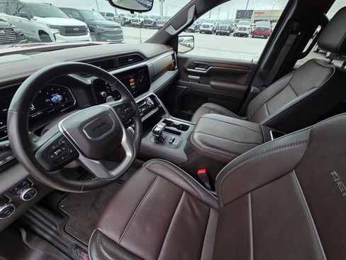 Used 2024 GMC Sierra 1500 Denali w/ Denali Reserve Package RWD image 9