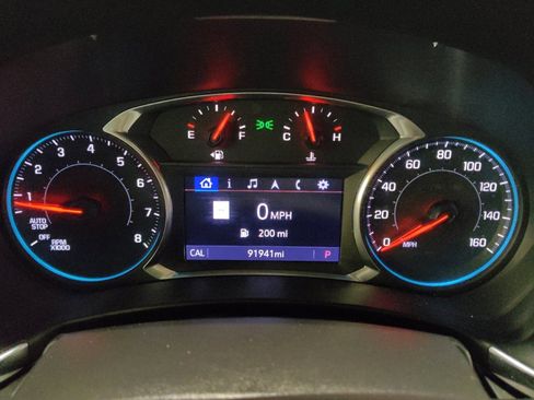Used 2019 Chevrolet Equinox LT w/ Sun & Navigation Package AWD/4WD image 23