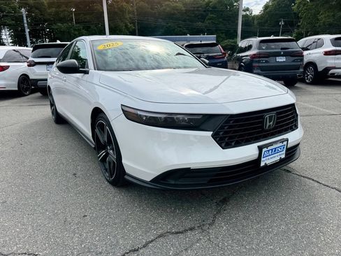 Used 2025 Honda Accord Sport image 7