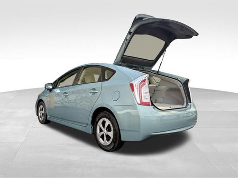 Used 2015 Toyota Prius Two image 14