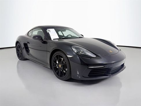 Used 2022 Porsche 718 Cayman w/ Premium Package image 23