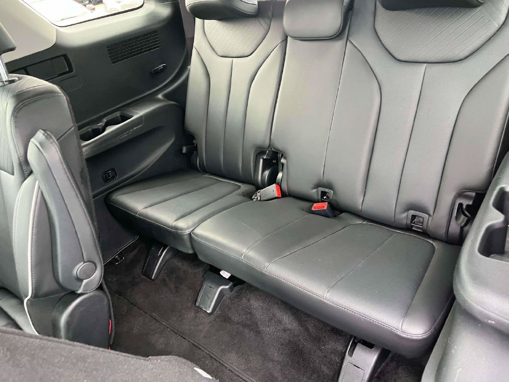 Used 2025 Hyundai Palisade SEL FWD image 7