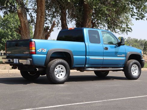 Used 2004 GMC Sierra 2500 SLT w/ Heavy-Duty Power Package AWD/4WD image 5