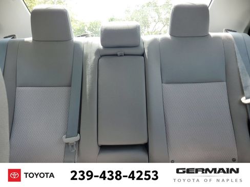 Used 2015 Toyota Corolla LE FWD image 30