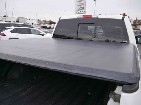 Used 2015 Ford F150 Platinum w/ Equipment Group 701A Luxury image 11