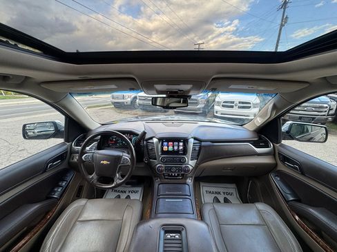 Used 2017 Chevrolet Suburban Premier image 20