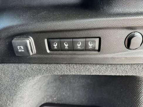 Used 2023 Jeep Grand Cherokee L Summit AWD/4WD image 7
