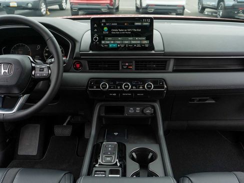 New 2025 Honda Pilot EX-L image 20