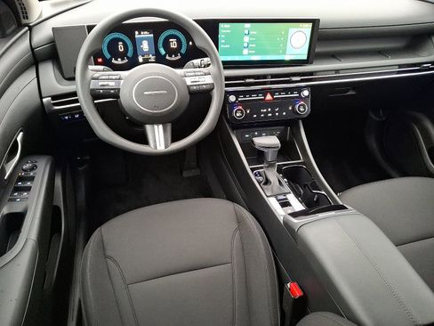 Certified 2025 Hyundai Tucson SEL image 11