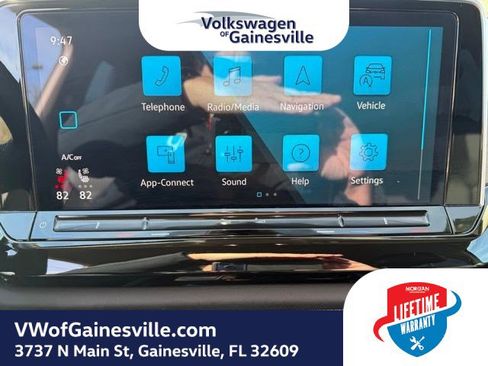 Certified 2025 Volkswagen Atlas SE image 25