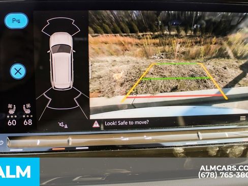 Used 2025 Volkswagen Atlas SE image 34