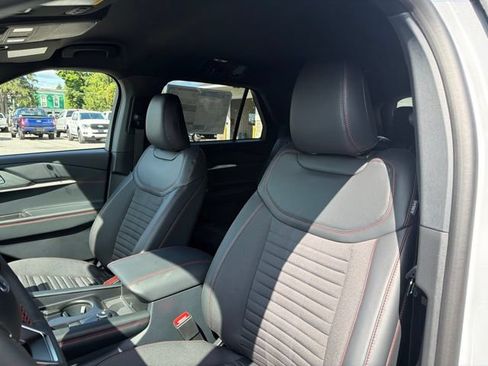 New 2026 Ford Explorer ST-Line AWD/4WD image 23