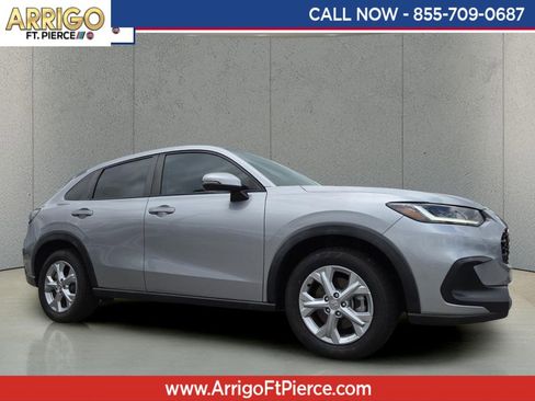 Used 2023 Honda HR-V LX image 1