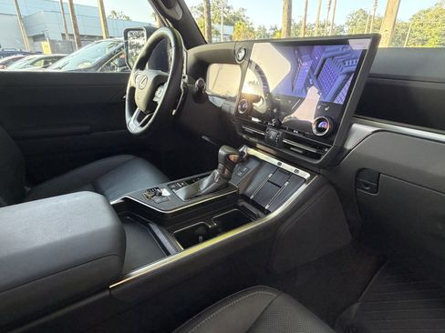 Used 2024 Lexus GX 550 AWD/4WD image 48