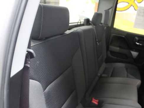 Used 2017 Chevrolet Silverado 1500 LT w/ Redline Edition AWD/4WD image 9