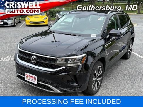 Used 2022 Volkswagen Taos SE FWD image 1